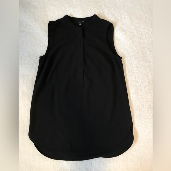 Like new, black, half zip sleeveless blouse. Full coverage material. Versatile - Picture 1 of 3